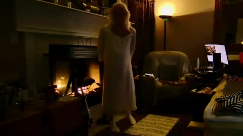 PINK HOLE TWINK online show from 01.08.25