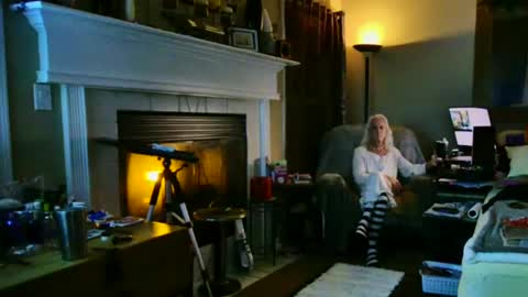 PINK HOLE TWINK online show from 01.21.25