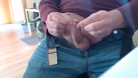 Snapshot of riemen78 chatting on 02.19.25 riemen78 online show from 02.19.25