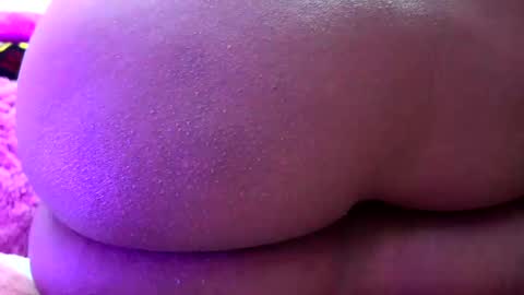 Snapshot of riiannasex chatting on 01.24.25 RIHANNA online show from 01.24.25