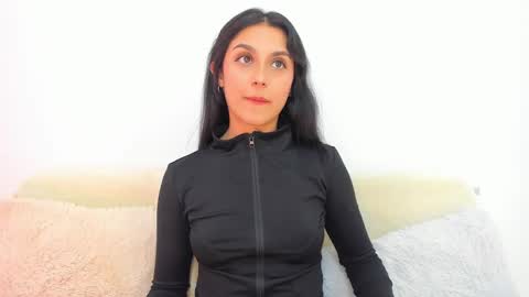 riley_tin online show from 02.16.25