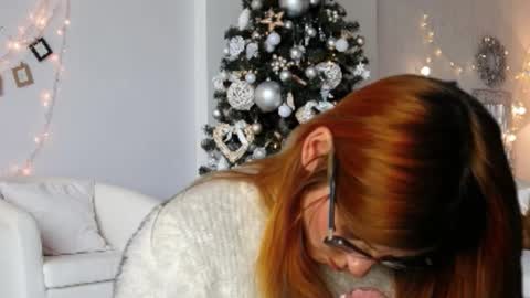 RileyComely online show from 12.26.24