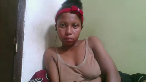 Snapshot of rinah654271 chatting on 03.07.26 rinah654271 online show from 03.07.26