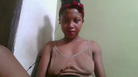 Snapshot of rinah654271 chatting on 03.27.26 rinah654271 online show from 03.27.26