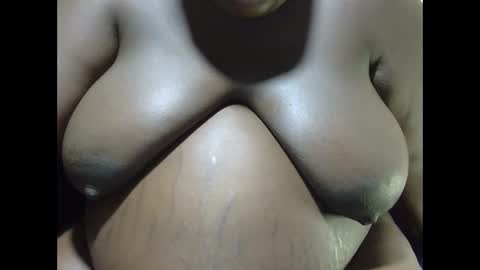 Snapshot of rio_sky chatting on 12.24.24 cookie online show from 12.24.24