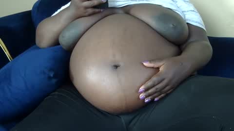 Snapshot of rio_sky chatting on 12.26.24 cookie online show from 12.26.24