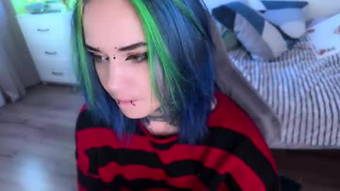   DianaBrite            fansl y online show from 09.26.25