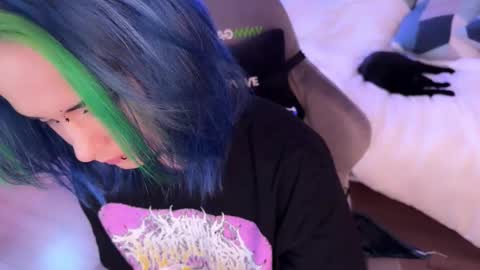   DianaBrite            fansl y online show from 10.22.25