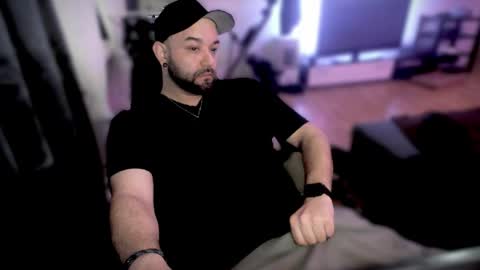 Snapshot of riptid3_ chatting on 02.13.25 Ask Me online show from 02.13.25