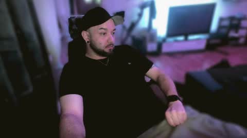 Snapshot of riptid3_ chatting on 02.18.25 Ask Me online show from 02.18.25