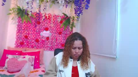 Snapshot of risitos_de_oro_ chatting on 09.21.25 Risitos De Oro online show from 09.21.25