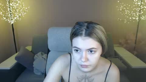 Snapshot of ritaneer chatting on 12.04.24 ritaneer online show from 12.04.24