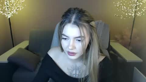 Snapshot of ritaneer chatting on 12.08.24 ritaneer online show from 12.08.24