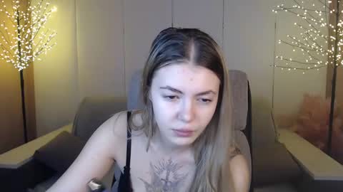 Snapshot of ritaneer chatting on 01.20.25 ritaneer online show from 01.20.25