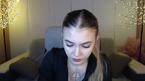 Snapshot of ritaneer chatting on 01.26.25 ritaneer online show from 01.26.25