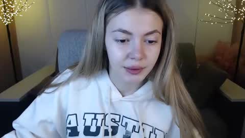 Snapshot of ritaneer chatting on 02.08.25 ritaneer online show from 02.08.25