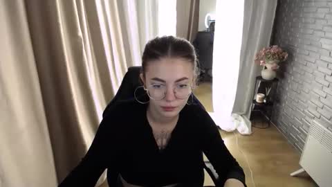 Snapshot of ritaneer chatting on 09.10.25 ritaneer online show from 09.10.25