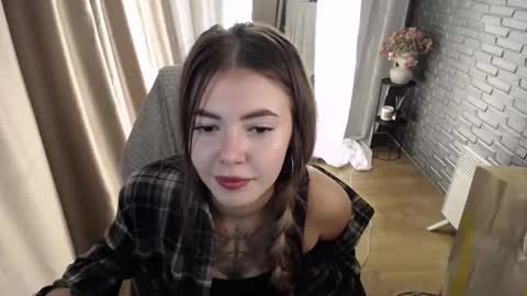 Snapshot of ritaneer chatting on 09.16.25 ritaneer online show from 09.16.25