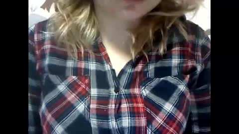 RiveraMaureen online show from 01.05.25