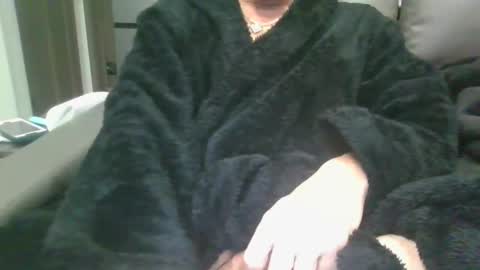 Snapshot of riverbend44 chatting on 01.05.25 riverbend44 online show from 01.05.25