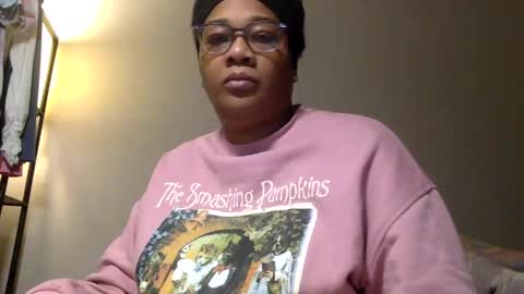 Snapshot of riversaint chatting on 12.25.24 River Saint online show from 12.25.24