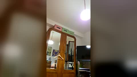 rizzo1980682473 online show from 06.18.26