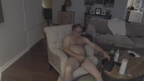 Snapshot of rjkelly6892 chatting on 03.31.26 rjkelly6892 online show from 03.31.26