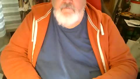 Snapshot of rndmronnie chatting on 10.20.25 Ron Rodan online show from 10.20.25