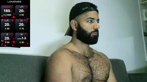 Snapshot of roa32sebas chatting on 05.16.26 SebasRoa online show from 05.16.26