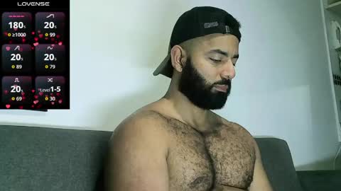 Snapshot of roa32sebas chatting on 05.16.26 SebasRoa online show from 05.16.26
