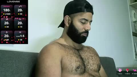 Snapshot of roa32sebas chatting on 05.25.26 SebasRoa online show from 05.25.26