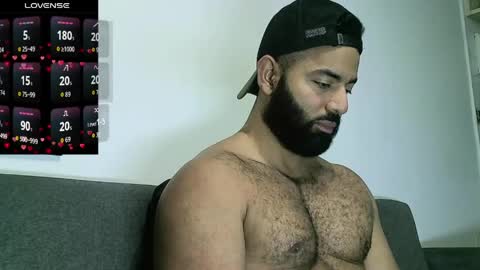 Snapshot of roa32sebas chatting on 05.26.26 SebasRoa online show from 05.26.26
