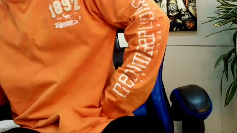 Snapshot of roan_birkin chatting on 05.27.26 Roan Birkin online show from 05.27.26
