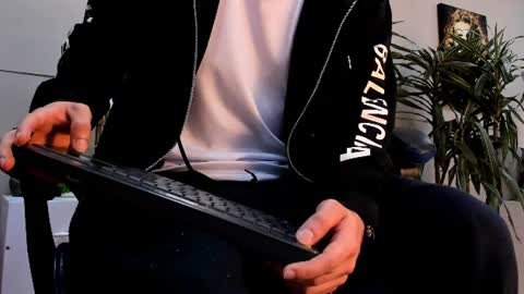 Roan Birkin online show from 07.20.26