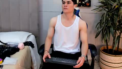 Roan Birkin online show from 07.22.26