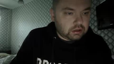 rob18997 online show from 11.27.25