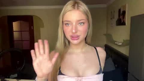 Stacy online show from 07.08.26