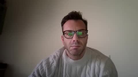 Snapshot of roberpierre_ho chatting on 02.18.26 roberpierre_ho online show from 02.18.26