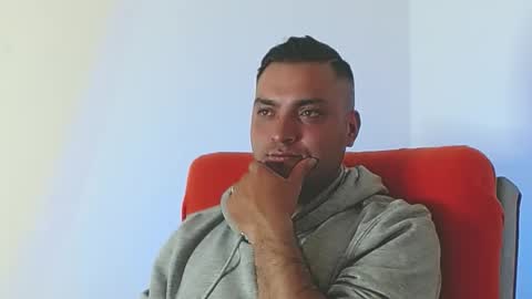 Stiven - online show from 10.24.25