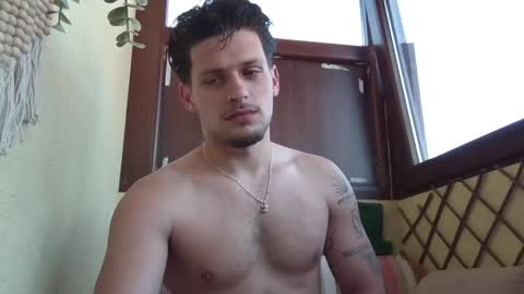 Snapshot of roberto_twink1 chatting on 05.29.26 Roberto online show from 05.29.26