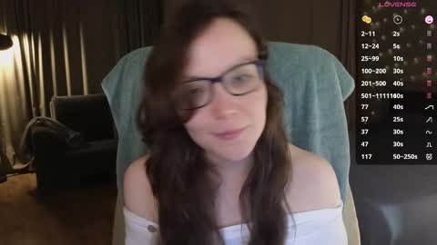 Snapshot of robin_gal chatting on 01.19.25 Robin online show from 01.19.25