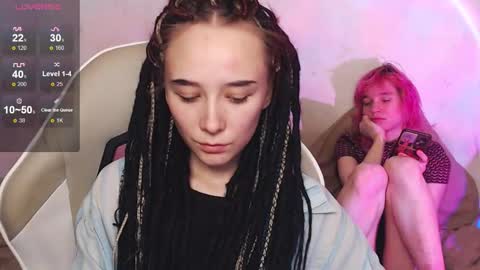 Snapshot of robin_yours chatting on 11.21.25 Robin your online show from 11.21.25