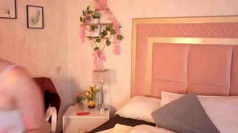 robin D online show from 10.30.25