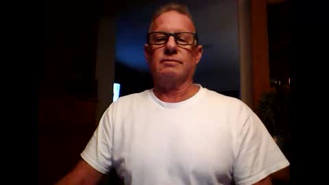 Snapshot of robo0000 chatting on 11.18.25 robo0000 online show from 11.18.25