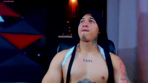 Snapshot of rocco_santos chatting on 05.26.26 rocco_santos online show from 05.26.26