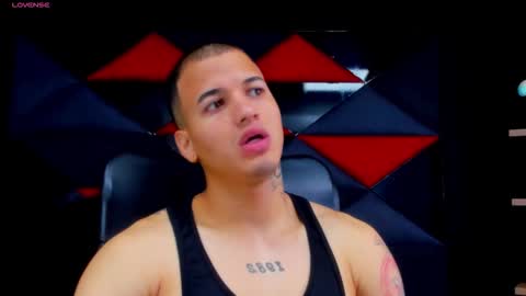 Snapshot of roccosaints_1 chatting on 02.18.26 santos online show from 02.18.26