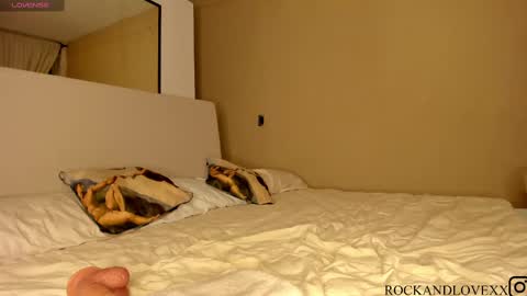 Snapshot of rockandlovexx chatting on 09.30.25 Samantha Estephania  online show from 09.30.25