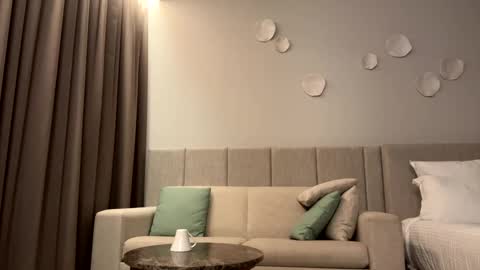 Snapshot of rockboy3000 chatting on 01.06.25 rockboy3000 online show from 01.06.25