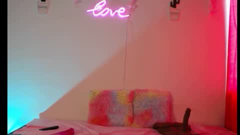 Snapshot of rocker_chica_camila chatting on 03.11.26 Camila online show from 03.11.26