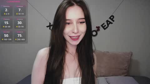 Snapshot of rocketsgirl chatting on 12.27.24 rocketsgirl online show from 12.27.24